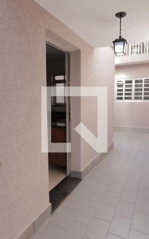 Casa à venda com 200m², 3 quartos e 2 vagasÁrea externa