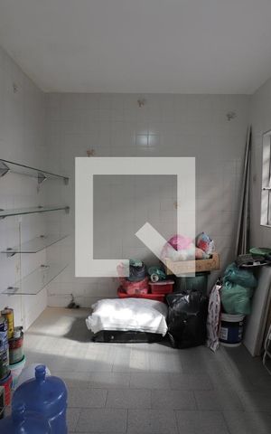 Casa à venda com 200m², 3 quartos e 2 vagasÁrea de Serviço