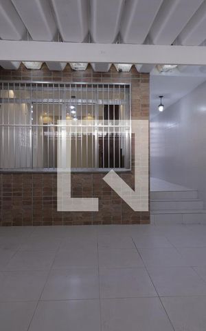 Casa à venda com 200m², 3 quartos e 2 vagasGaragem