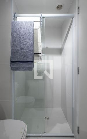 Studio para alugar com 30m², 1 quarto e 1 vaga Studio para alugar com 30m², 1 quarto e 1 vagaBanheiro