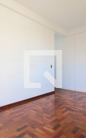 Casa para alugar com 300m², 4 quartos e 4 vagasSala