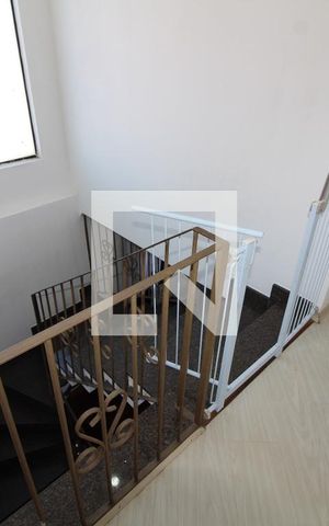 Casa à venda com 239m², 3 quartos e 6 vagasCorredor
