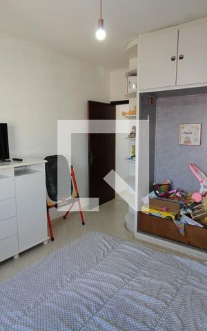 Casa à venda com 239m², 3 quartos e 6 vagasQuarto