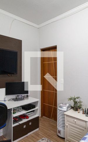 Casa à venda com 184m², 3 quartos e 2 vagasSuíte 1