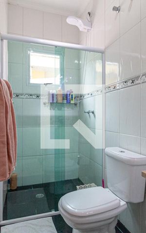Casa à venda com 184m², 3 quartos e 2 vagasBanheiro da suíte 2