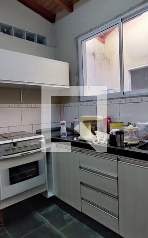 Casa à venda com 90m², 3 quartos e 2 vagasCozinha