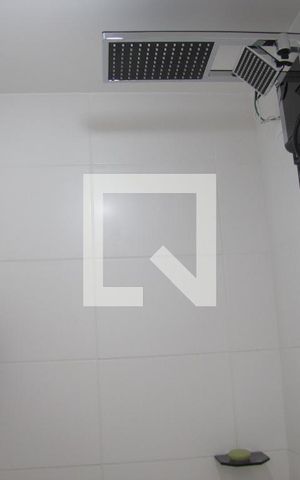Apartamento para alugar com 28m², 1 quarto e sem vagaBanheiro da Suíte