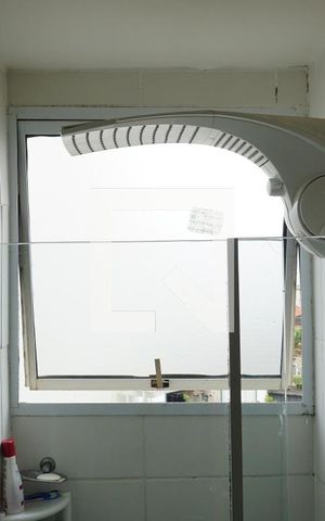 Apartamento para alugar com 49m², 2 quartos e sem vagaBanheiro