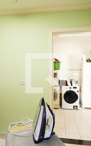 Casa à venda com 275m², 5 quartos e 5 vagas Casa à venda com 275m², 5 quartos e 5 vagasQuarto de Serviço