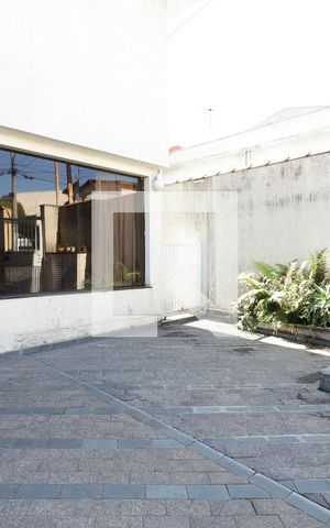 Casa à venda com 275m², 5 quartos e 5 vagas Casa à venda com 275m², 5 quartos e 5 vagasGaragem