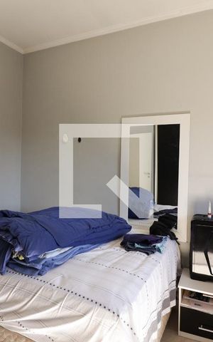 Casa à venda com 275m², 5 quartos e 5 vagas Casa à venda com 275m², 5 quartos e 5 vagasQuarto 2