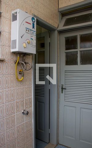 Apartamento à venda com 60m², 2 quartos e 1 vagaÁrea de Serviço
