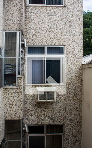 Apartamento à venda com 60m², 2 quartos e 1 vagaQuarto 02 - Janela