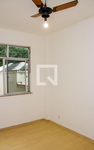 Apartamento à venda com 60m², 2 quartos e 1 vagaQuarto 02