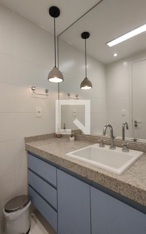 Apartamento à venda com 78m², 2 quartos e 1 vagaBanheiro Social