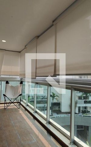 Apartamento à venda com 78m², 2 quartos e 1 vaga Apartamento à venda com 78m², 2 quartos e 1 vagaVaranda da Sala