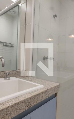 Apartamento à venda com 78m², 2 quartos e 1 vaga Apartamento à venda com 78m², 2 quartos e 1 vagaBanheiro Social