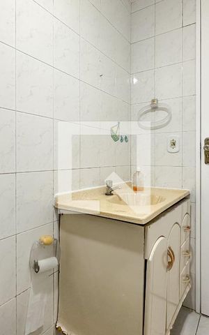 Apartamento para alugar com 59m², 1 quarto e 1 vaga Apartamento para alugar com 59m², 1 quarto e 1 vagaBanheiro