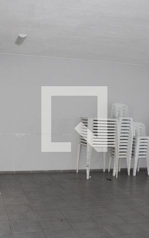 Apartamento à venda com 44m², 2 quartos e sem vagaÁrea comum