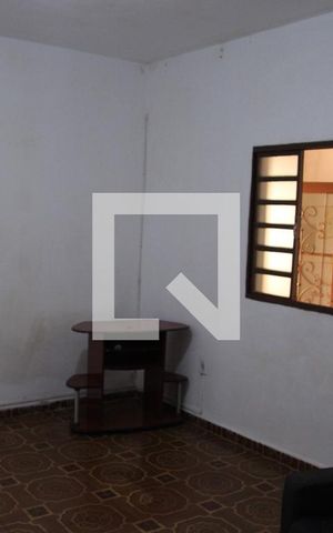 Casa para alugar com 75m², 1 quarto e 1 vagaSala 
