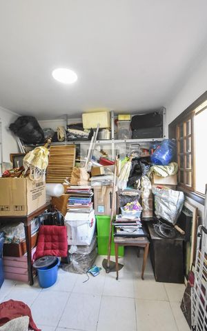 Casa à venda com 200m², 4 quartos e 2 vagasQuarto de Serviços 