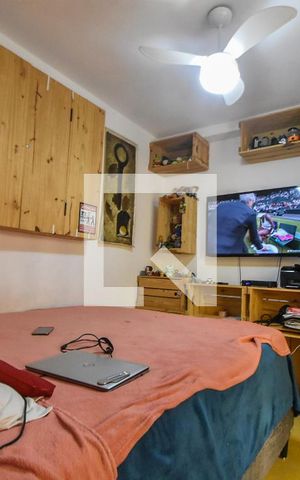 Casa à venda com 200m², 4 quartos e 2 vagasSuíte Externa 04
