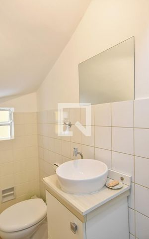 Casa à venda com 200m², 4 quartos e 2 vagasLavabo