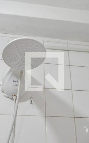 Casa à venda com 200m², 4 quartos e 2 vagasBanheiro Suíte Externa 04
