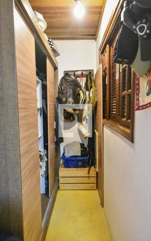 Casa à venda com 200m², 4 quartos e 2 vagasSuíte Externa 04