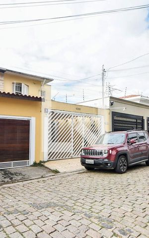 Casa à venda com 200m², 4 quartos e 2 vagasCasa 