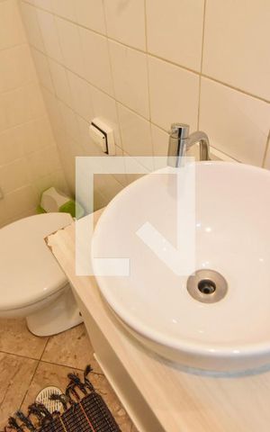 Casa à venda com 200m², 4 quartos e 2 vagasLavabo