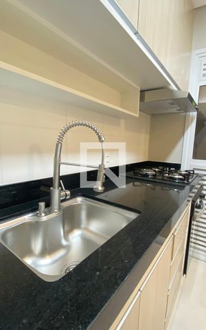 Apartamento para alugar com 52m², 2 quartos e 1 vagaCozinha - Torneira