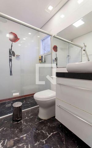 Casa à venda com 156m², 3 quartos e 5 vagas Casa à venda com 156m², 3 quartos e 5 vagasBanheiro Suíte 1
