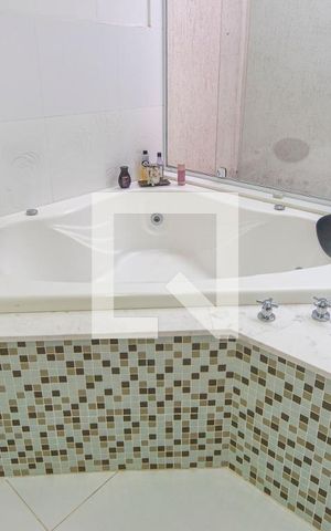 Casa à venda com 313m², 3 quartos e 3 vagas Casa à venda com 313m², 3 quartos e 3 vagasBanheiro do quarto 3