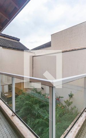 Casa à venda com 313m², 3 quartos e 3 vagas Casa à venda com 313m², 3 quartos e 3 vagasVaranda dos Quartos