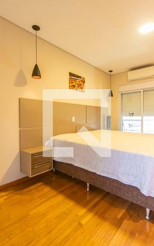 Casa à venda com 313m², 3 quartos e 3 vagas Casa à venda com 313m², 3 quartos e 3 vagasQuarto 3
