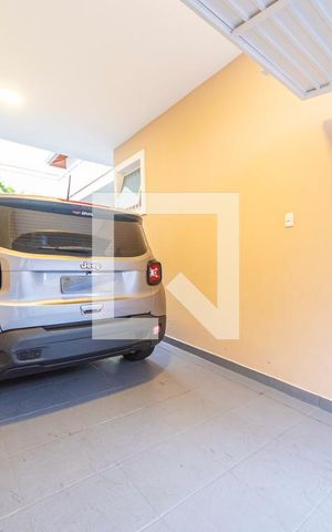 Casa à venda com 313m², 3 quartos e 3 vagas Casa à venda com 313m², 3 quartos e 3 vagasGaragem