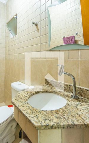 Casa à venda com 313m², 3 quartos e 3 vagas Casa à venda com 313m², 3 quartos e 3 vagasBanheiro da Área Gourmet