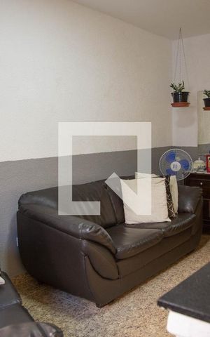 Casa à venda com 120m², 2 quartos e 4 vagas Casa à venda com 120m², 2 quartos e 4 vagasSala