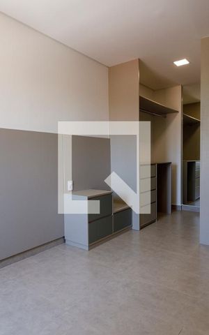 Apartamento para alugar com 77m², 2 quartos e 2 vagas Apartamento para alugar com 77m², 2 quartos e 2 vagasSuite