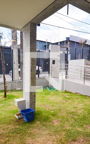 Apartamento à venda com 66m², 2 quartos e 2 vagas Apartamento à venda com 66m², 2 quartos e 2 vagasEntrada