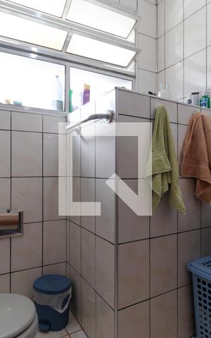 Apartamento à venda com 84m², 3 quartos e 1 vaga Apartamento à venda com 84m², 3 quartos e 1 vagaBanheiro