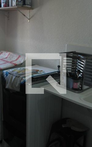 Apartamento à venda com 44m², 2 quartos e 1 vagaCozinha e Área de Serviço