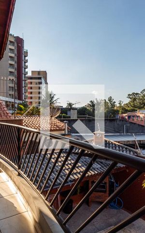 Casa à venda com 280m², 3 quartos e 4 vagas Casa à venda com 280m², 3 quartos e 4 vagasSacada Quarto 2