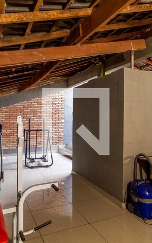 Casa à venda com 280m², 3 quartos e 4 vagas Casa à venda com 280m², 3 quartos e 4 vagasÁrea de Academia