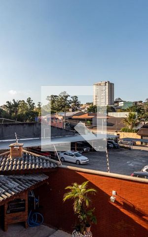 Casa à venda com 280m², 3 quartos e 4 vagas Casa à venda com 280m², 3 quartos e 4 vagasSacada Quarto 2