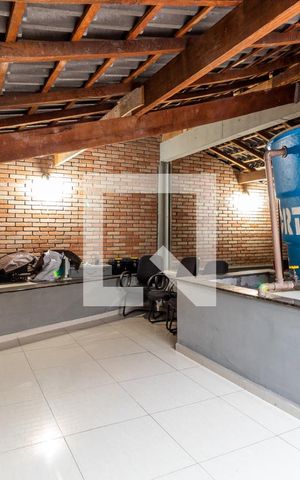Casa à venda com 280m², 3 quartos e 4 vagas Casa à venda com 280m², 3 quartos e 4 vagasÁrea Academia