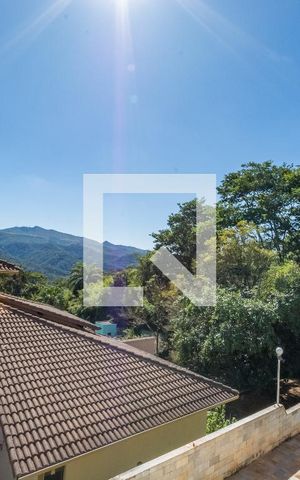 Casa de condomínio à venda com 700m², 4 quartos e 5 vagasSemi suíte 1
