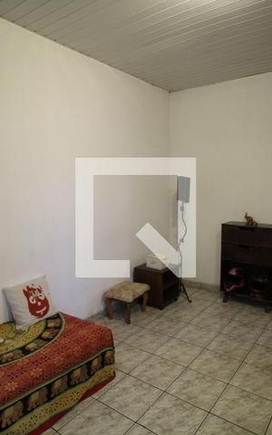 Casa à venda com 200m², 2 quartos e 1 vagaSala