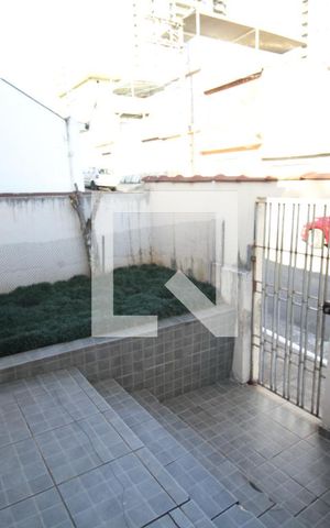 Casa à venda com 200m², 2 quartos e 1 vagaÁrea comum